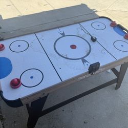 Air Hockey Table
