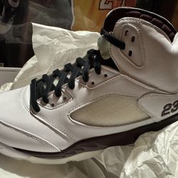 DS Size 13 Jordan 5 Retro. Burgundy Crush Unreleased 