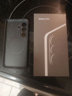 Samsung Galaxy S26 with Case and Box
