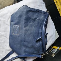 Marc by Marc Jacobs Blue Leather Crossbody – Excellent Condition