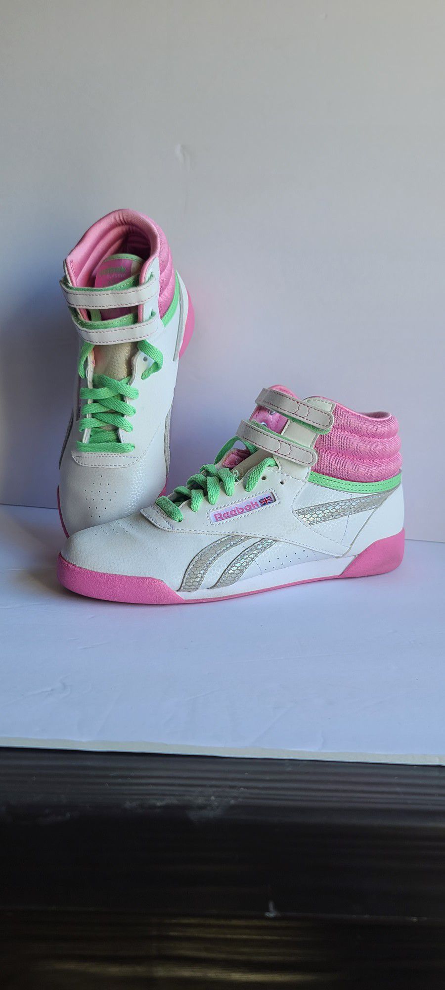 virtuel indstudering sekvens Reebok Classic Dance High Top Vintage Womens Size 6 for Sale in North Miami  Beach, FL - OfferUp