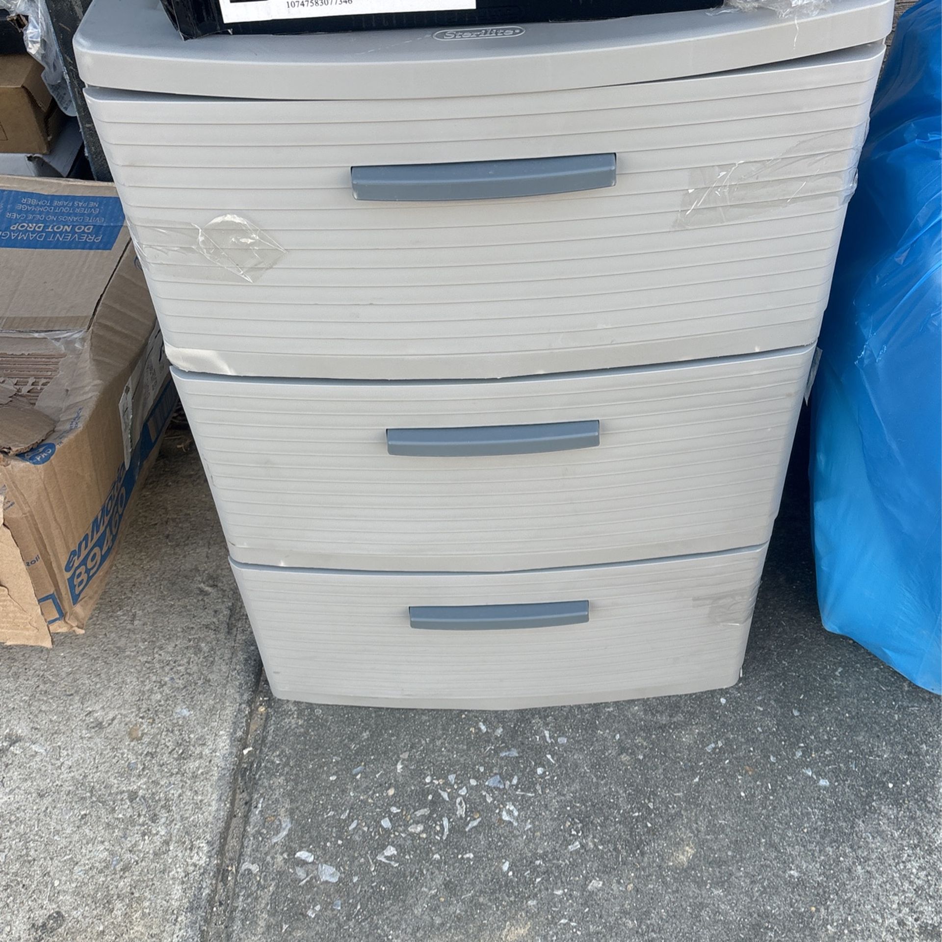 3 Plastic Drawers