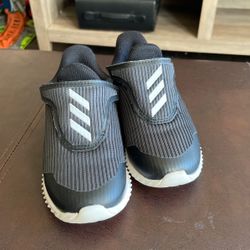 Toddler Boy Size 9