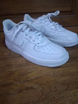 Nike Air Force 1 Low Size 2Y