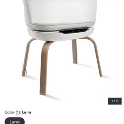 Graco Soothing Bassinet