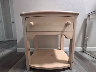Vintage Stanley Furniture Nightstand