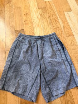 Lululemon men short- size M