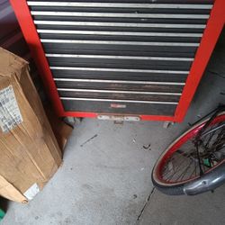 Old 70s   Craftman  10 Drawer Tool Box