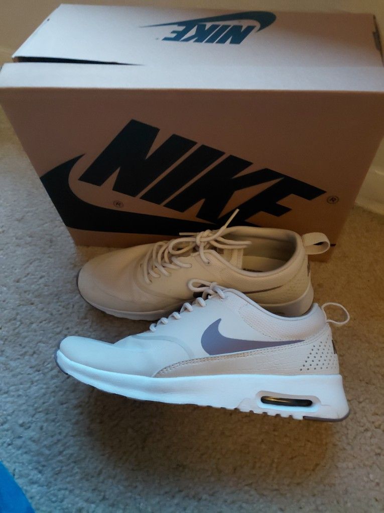 Size 7 For Her Nike $10 Per Pair NE Philly 