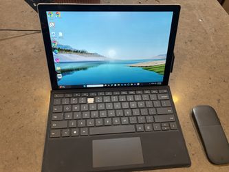 Microsoft Surface Pro 7 – i3 / 4GB / 128GB $400 OBO