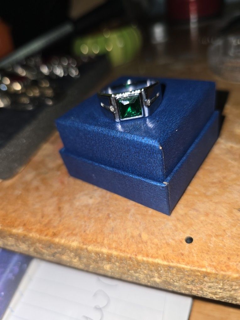 Mens Size 12 Stainless Steel Emerald Ring