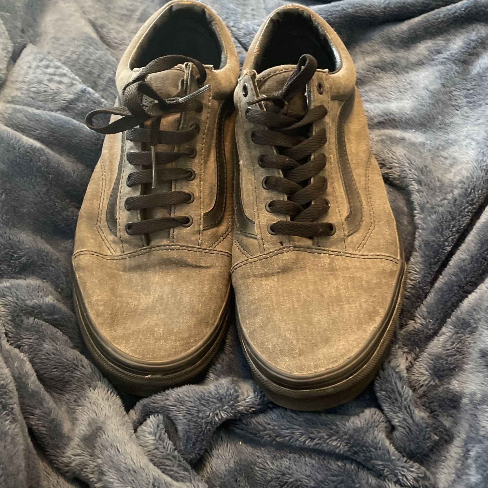 Vans - Size 9.5 