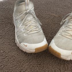 Good Nikes Been Worn About Seven Times