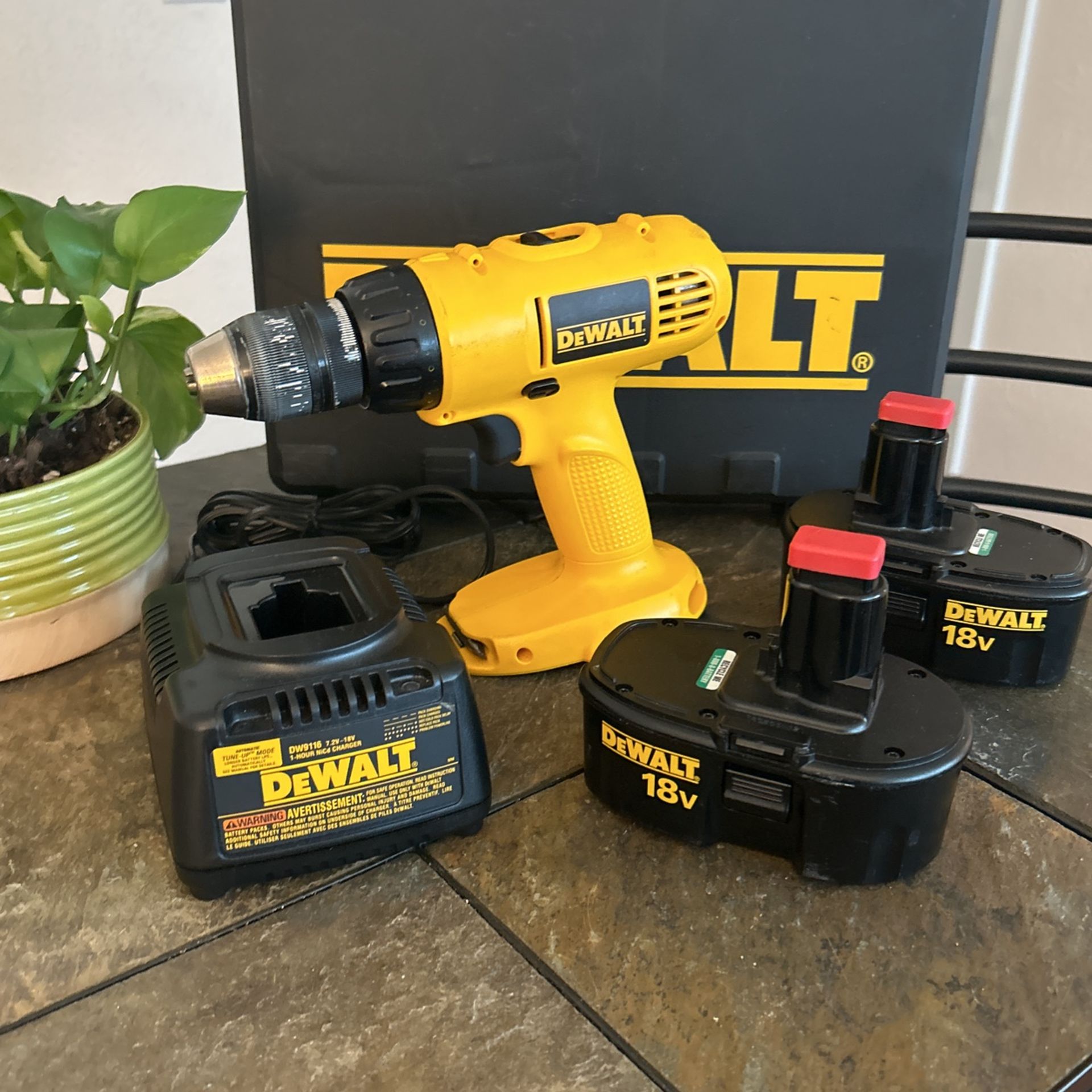 DeWalt DW959 Cordless 1/2” Drill/Driver With Charger, (2) Batteries And Case