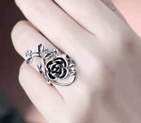 Silver Plated Flower Ring