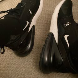 Air Max 270