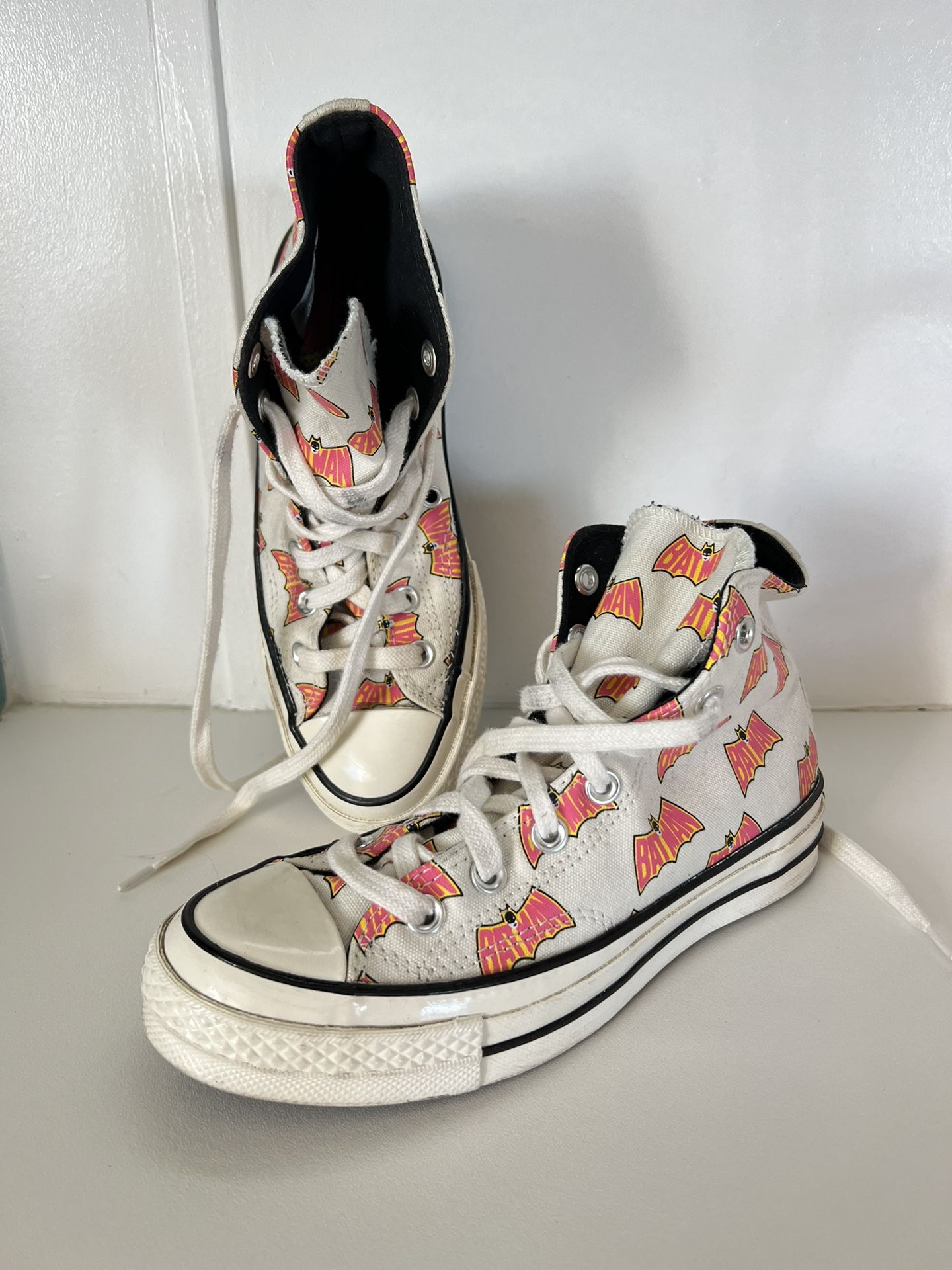 Converse Batman “80th Anniversary White” Men’s. 4. Size Women 6 size
