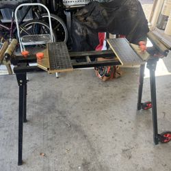 Craftsman Stand