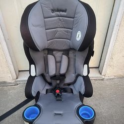 BABY TREND BOOSTER SEAT
