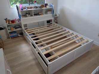 Bed frame - size Full