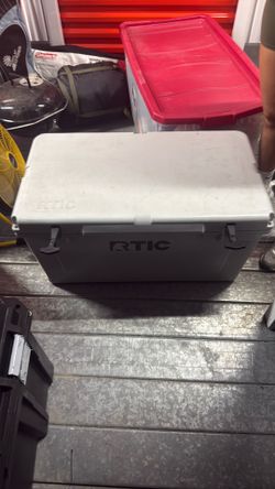 RTIC 65 Qt cooler