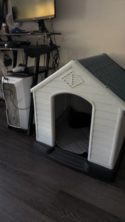 Plastic Indoor Outdoor Dog House
