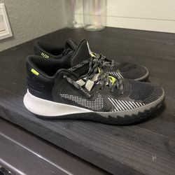 Mens Nike 8.5 Good Used Condition