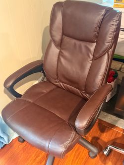 Brown Leather Executive Office Chair