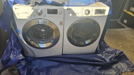 Seven Electric Washer and Dryer