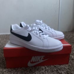 Nike Men's Court Royale Trainers