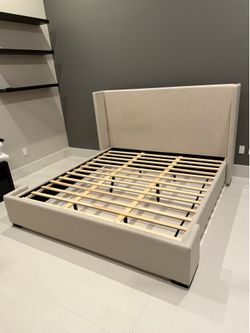 Queen bed frame only lightly used