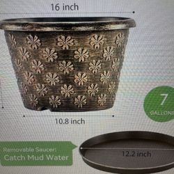 12  16” Decorative Plastic Planters For Plants