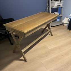 World market campaign desk