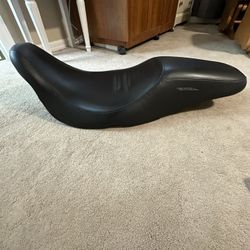 Harley Davidson Leather Badlander Seat