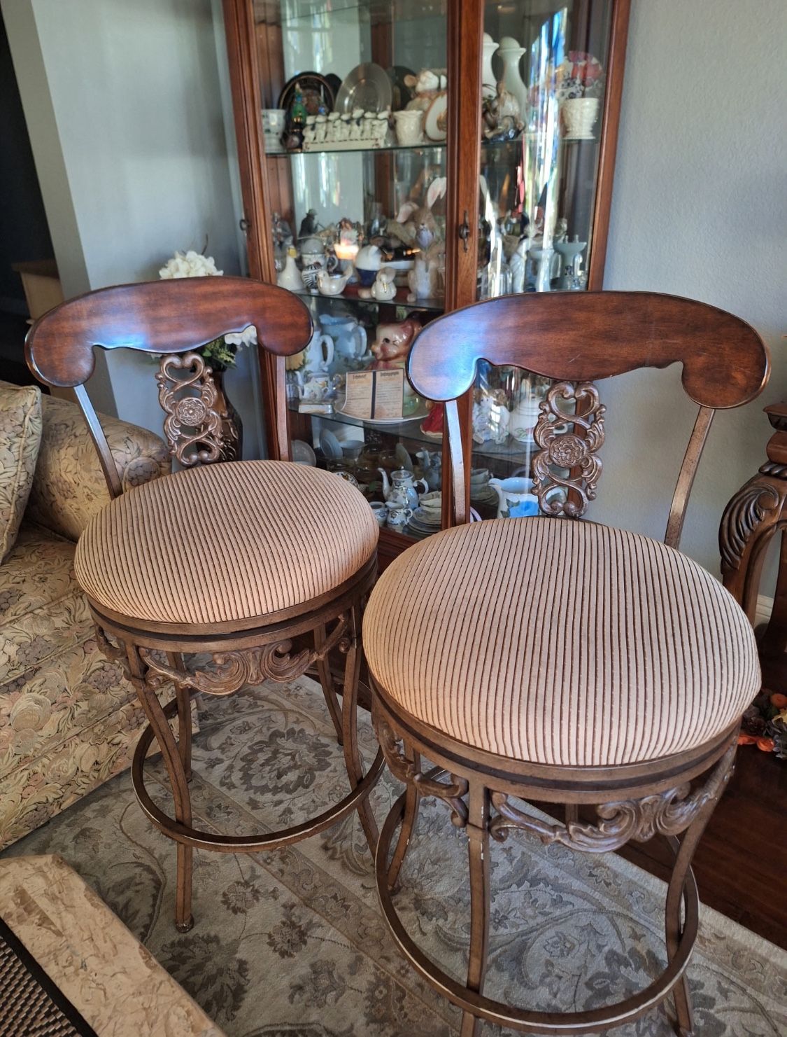 Bar Stools! Beautiful 