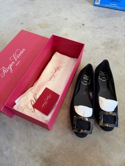 Roger Vivier Black Patent Flats with Tortoise Buckle size 7.5