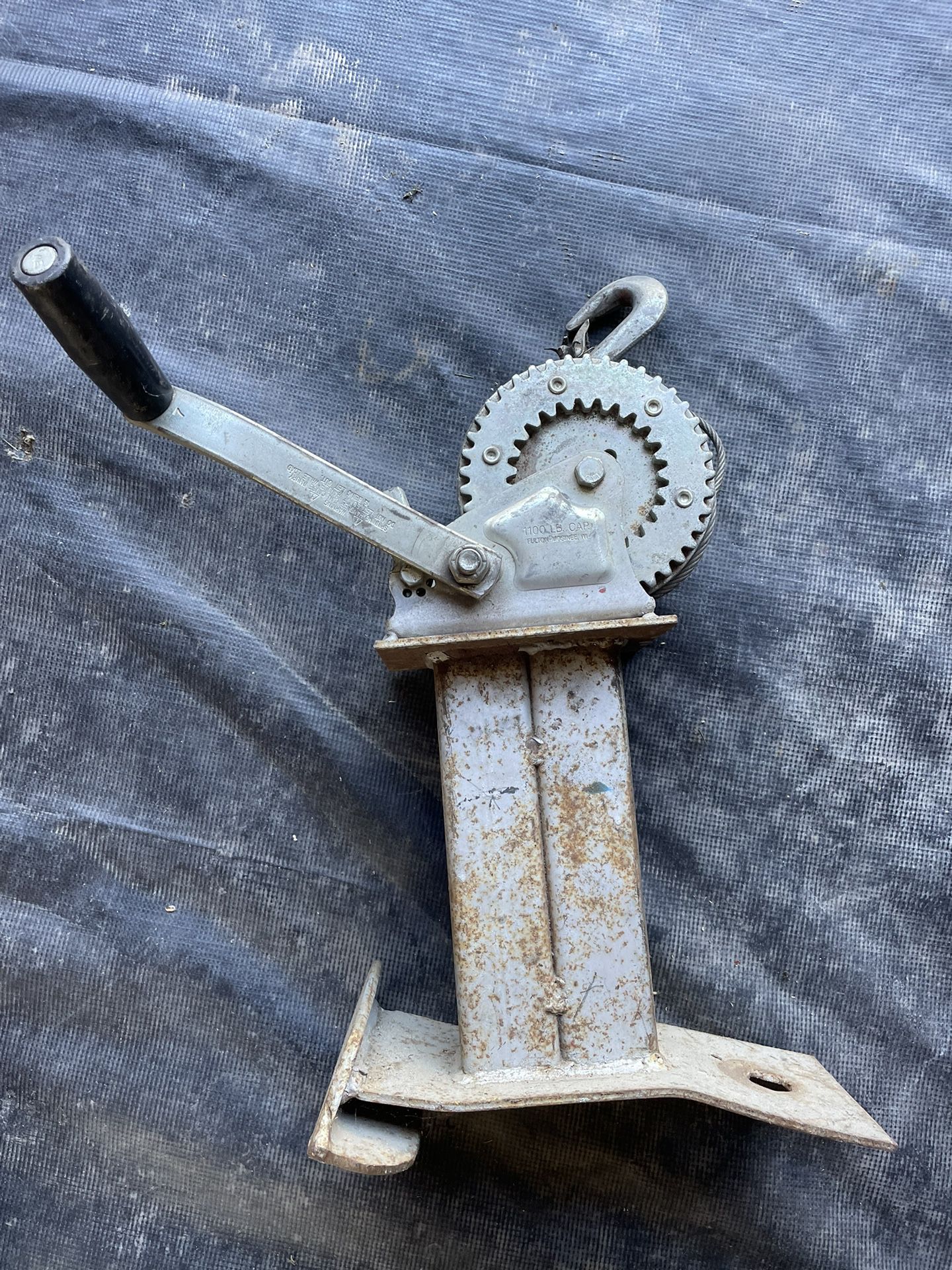 Boat Wrench With Bracket