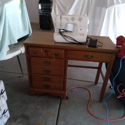 Singer Sewing Machine With Tables