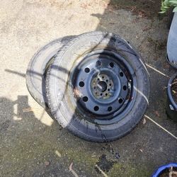 .:* FREE FREE FREE SNOW TIRES *:. 