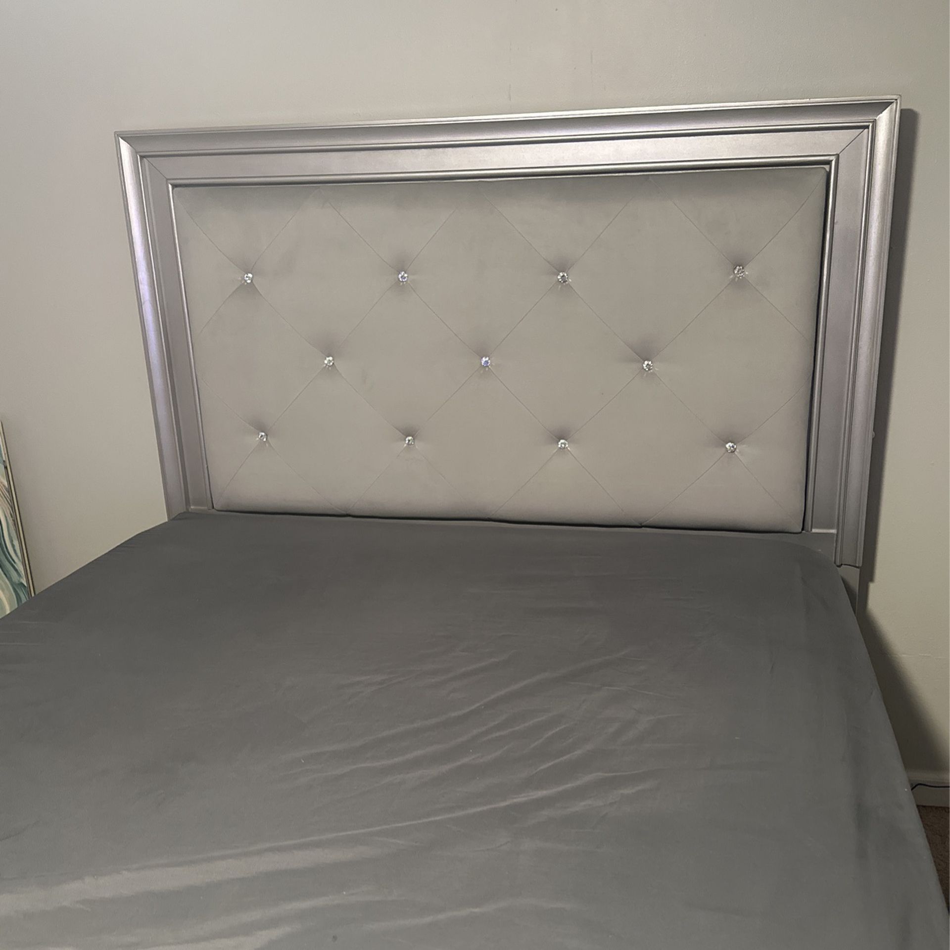 Bed frame (mattress not included) 