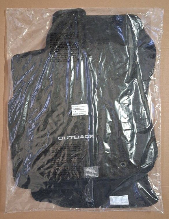 Genuine Subaru Outback black carpeted floor mats 20-22