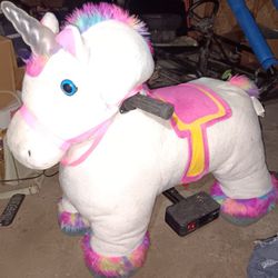 Stable Buddies Willow Unicorn 6-Volt Plush Ride-On for Children