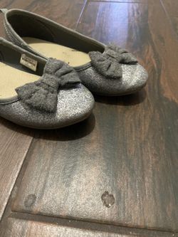 Size 2 girl flats