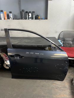 2016-2017-2018-2019-2020-2021 HONDA CIVIC RIGHT FRONT DOOR OEM USED #11174