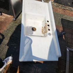 54 In American Standard Farmhouse Sink