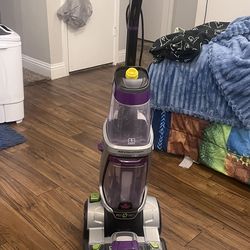 Bissell ProHeat 2X Relvoution Pet Plus Carpet Cleaner