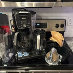 Ninja Coffee Maker + Addt’l Pieces