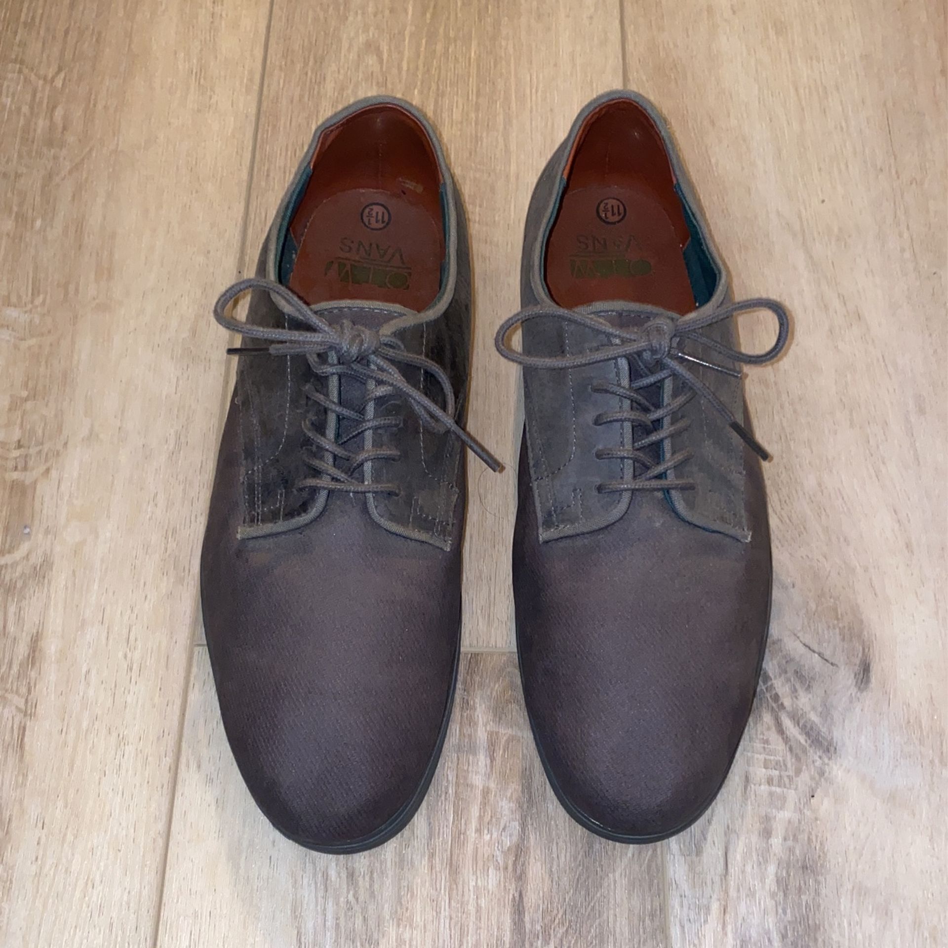 Men’s 11.5 Vans OTW Collection Shoes