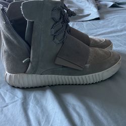 Yeezy 750 OG 