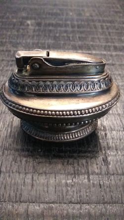 Ronson Queen Anne lighter